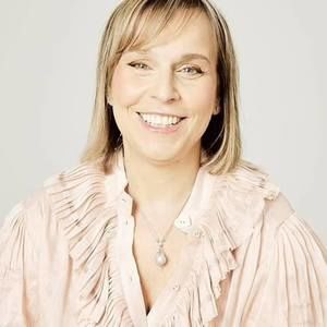 Meet your Posher, Angela